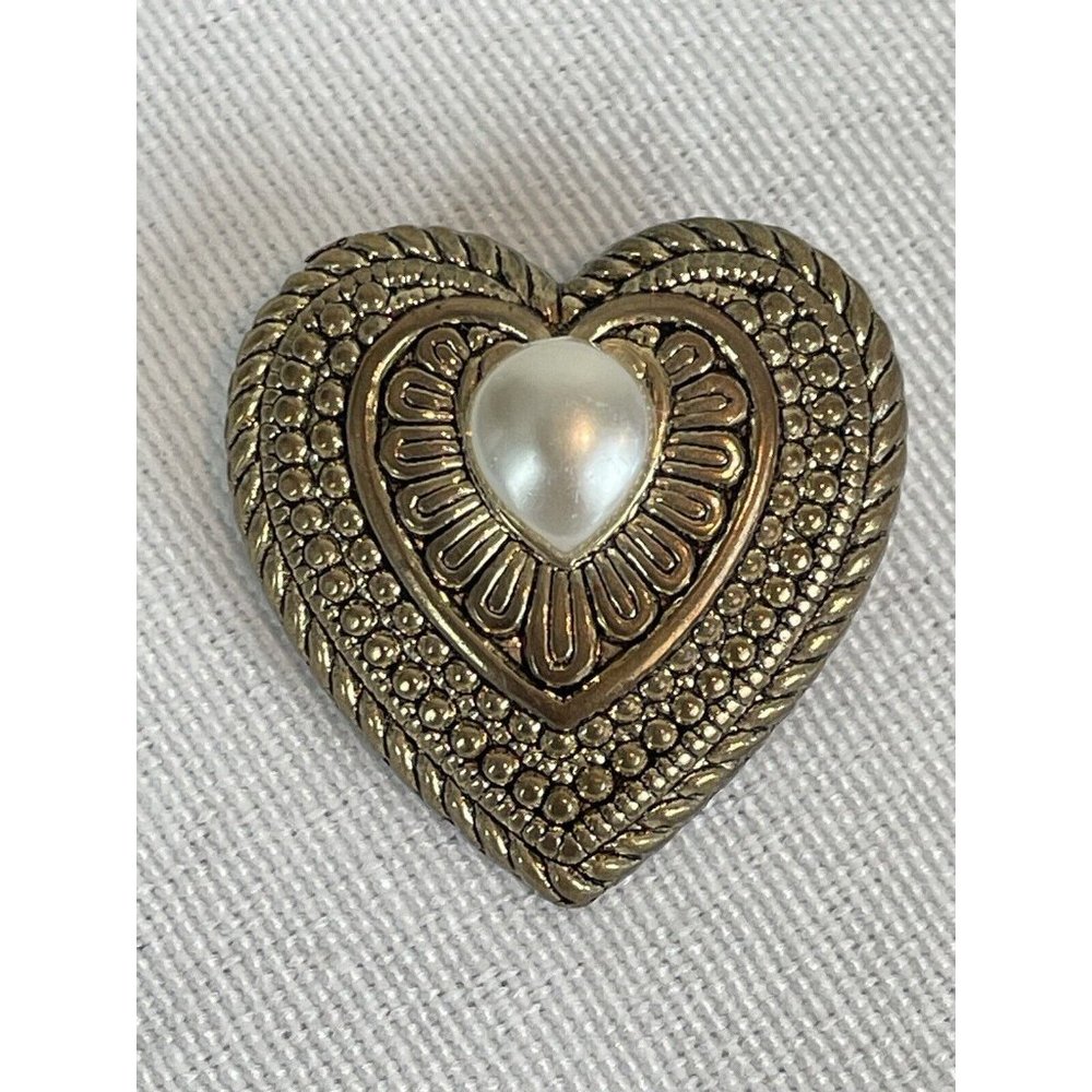 Vintage Brooch Heart Shaped Valentine Pin Faux Pearl Teardrop Ornate Gold Tone